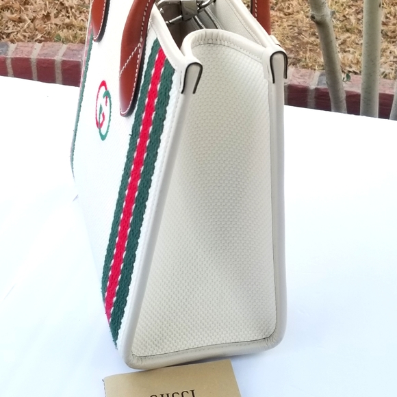 Fabulous Rare statement Auth Gucci Off The Grid  Bucket Tote handbag - Picture 8 of 16